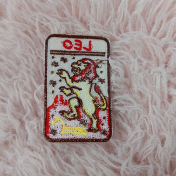 ❣️LEO astrology tarot card iron-on patch! Rare! So cute! Nwot - Picture 3 of 6